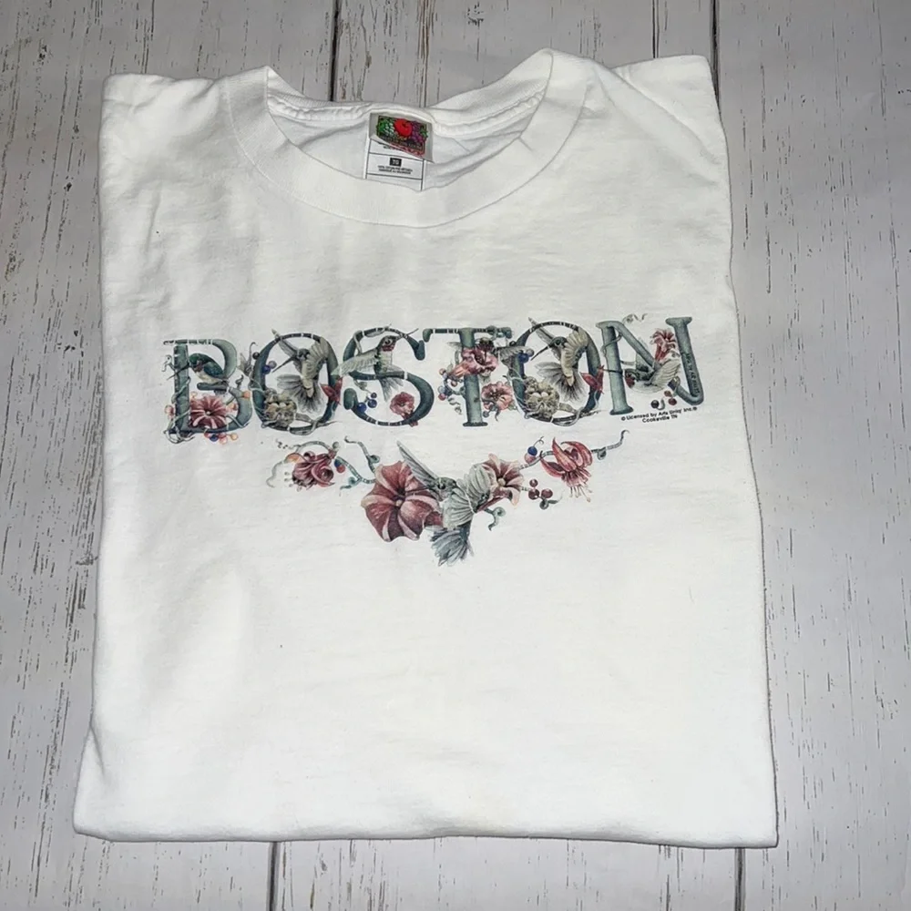 Vintage Floral Boston T-shirt - Picture 1 of 4